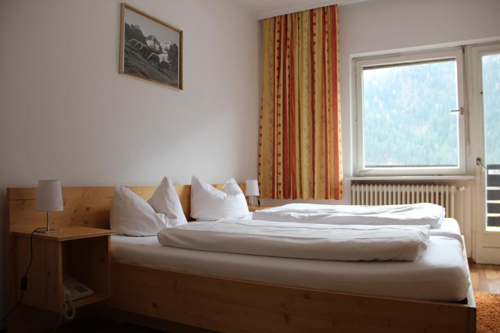 Alpenhotel Oetz Habitación foto